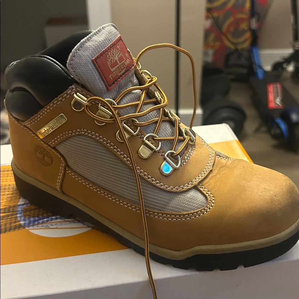 Timberland, & Nike. Kids Black & white High-Top Sneakers‼️ Glow in the dark Dunk